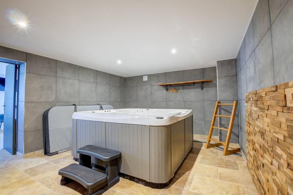 Combe Jolie Clim, Piscine & Jacuzzi Villa Saint-Vincent-de-Cosse Ngoại thất bức ảnh